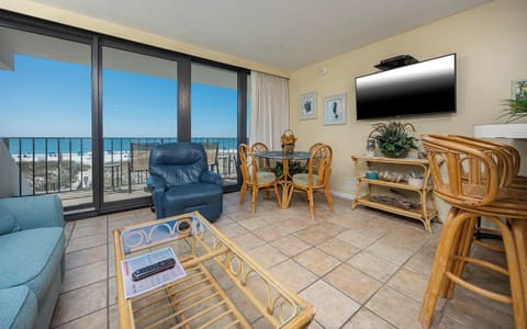 Island Winds East 206 Gulf Shores, Alabama, beach front, 1 bedroom condominium