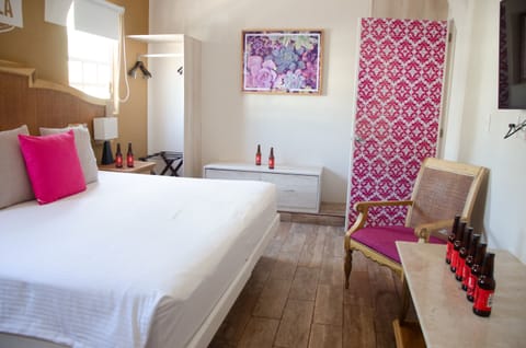 Presidential Suite | Premium bedding, iron/ironing board, travel crib, free WiFi