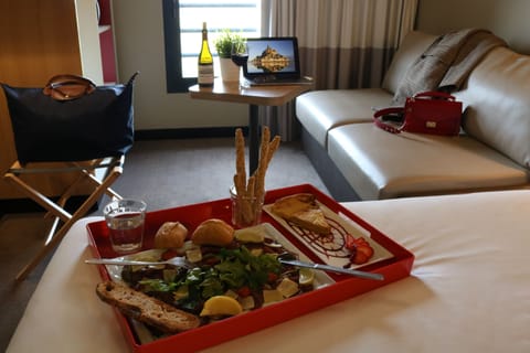 Family Double Room, 1 Queen Bed with Sofa bed | In-room safe, desk, blackout drapes, soundproofing