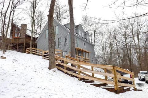 Ghent Vacation Rental | 4BR | 3BA | 2,000 Sq Ft | Stairs Requires to Access