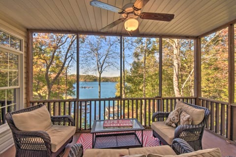 Six Mile Vacation Rental | 3BD | 2.5BA | 2,100 Sq Ft | Stairs Required
