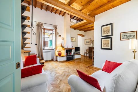 living area with SAT TV