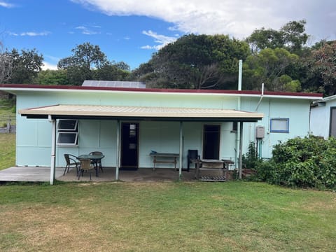 K’gari Lodge sleeps 7 in 3 bedrooms. 