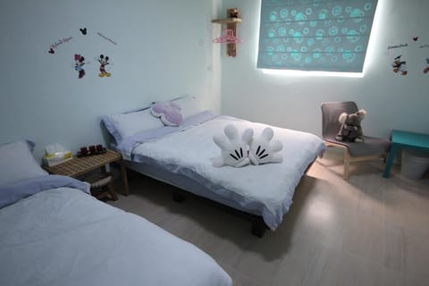 Quadruple Room | Blackout drapes, soundproofing, free WiFi, bed sheets