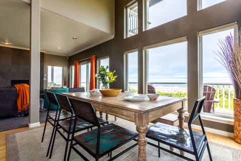Enchanting vistas for your dining pleasure.