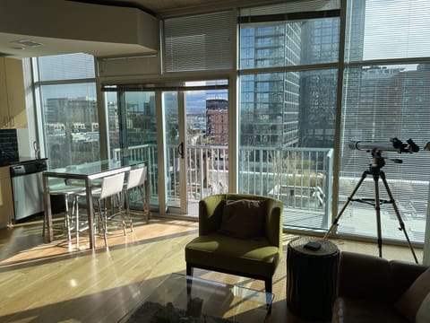 Beautiful light in the unit
