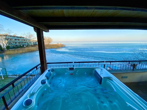 3 outdoor pools, pool umbrellas, sun loungers