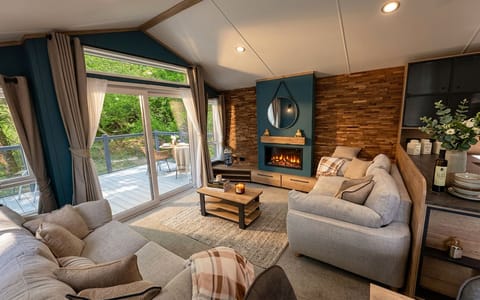 Waterfall Spa Lodge with Hot Tub - No Pets | Living area | 32-inch Smart TV with digital channels, TV, Netflix