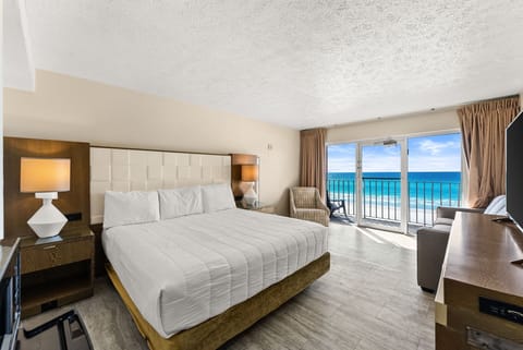 Suite | Free WiFi, bed sheets