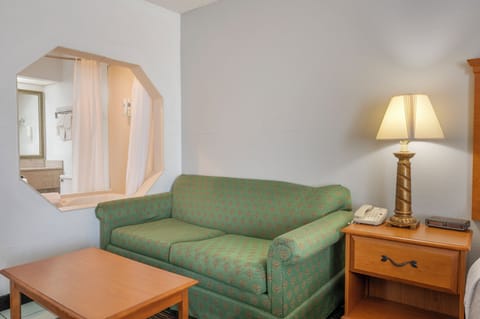 Suite, 1 King Bed, Non Smoking | Desk, iron/ironing board, cribs/infant beds, free WiFi