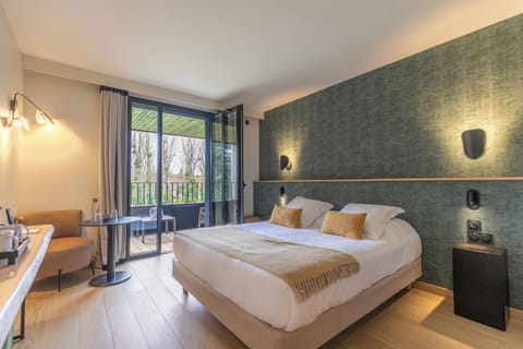 Superior Double or Twin Room, Terrace, Garden View | Premium bedding, individually decorated, individually furnished, desk