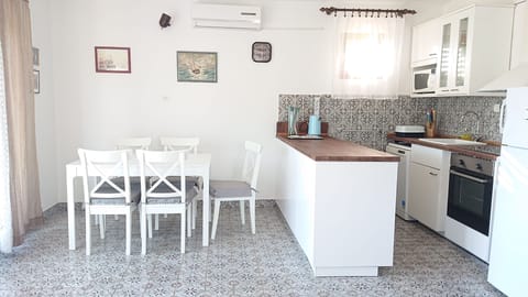 Kitchen and dining area