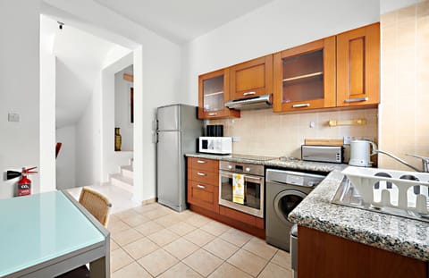 Villa Azura Sunrise by Ezoria Villas (8383)