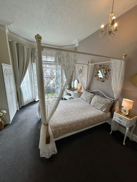 Deluxe Double Room, 1 Double Bed, Balcony, Sea View | Rollaway beds, free WiFi