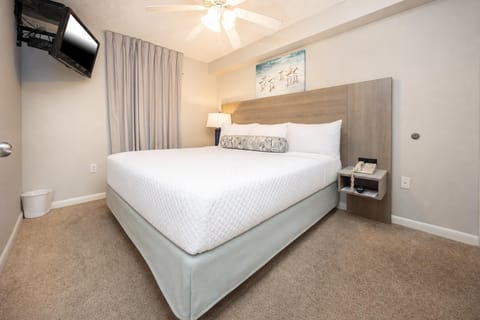 Phoenix All Suites West Hotel 404, Gulf Shores, Alabama, beach front, 1 bedroom hotel suite on the 4th floor