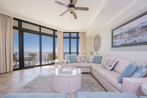 The Oasis 1907, Orange Beach, Alabama, beach front, 3 bedroom condominium on the 19th floor
