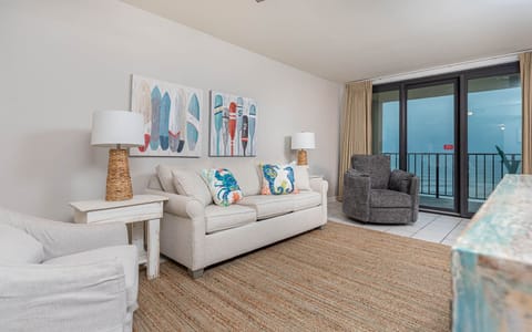 Phoenix I 1084, Orange Beach, Alabama, beach front, 1 bedroom condominium on the 8th floor
