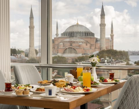Free buffet breakfast