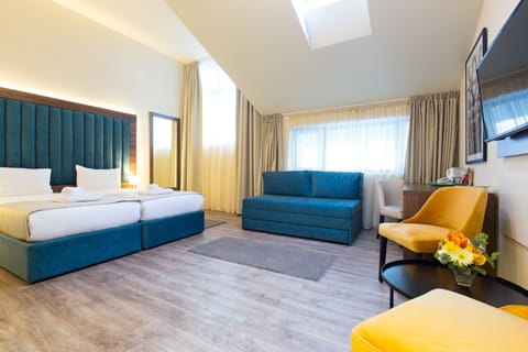 Superior Double or Twin Room | Premium bedding, minibar, in-room safe, desk