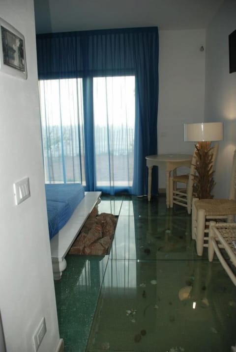 Double Room | Free WiFi, bed sheets