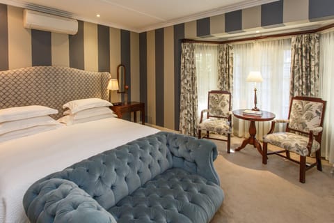 Luxury Room, 1 King Bed | Premium bedding, down comforters, minibar, in-room safe