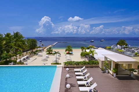 Private beach, sun loungers, beach umbrellas, beach towels