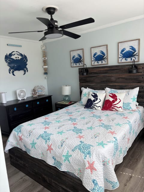 Queen bedroom