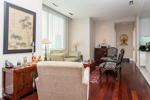 Cosy LIVING ROOM with separate open-plan kitchen