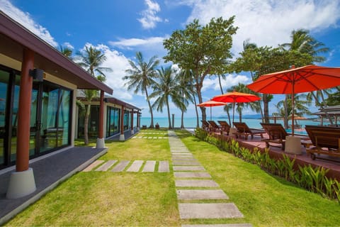 Grand Deluxe Room with Side Sea View | Terrace/patio