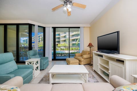 Phoenix on the Bay 1123, Orange Beach, Alabama, bay view, 2 bedroom condominium on the 1st floor