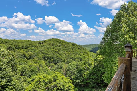 Lovely Mountain Views from Eagles Nest