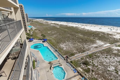 Phoenix VI 6904, Orange Beach, Alabama, beach front, 2 bedroom condominium on the 9th floor