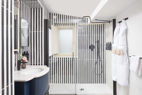 Superior Suite, 1 King Bed (Duplex) | Bathroom shower