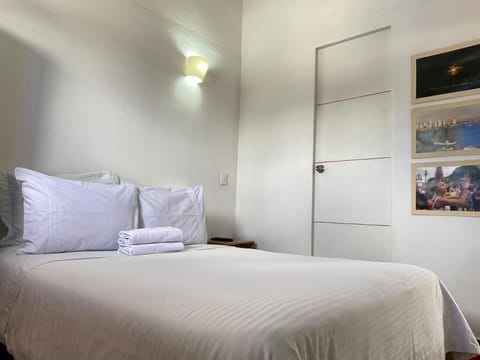 Single Room | Premium bedding, in-room safe, individually decorated