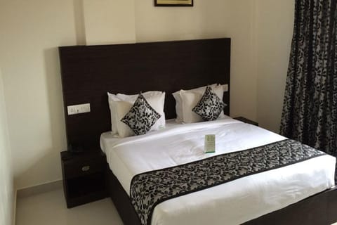 Deluxe Double Room, Park View | Premium bedding, desk, rollaway beds (surcharge)