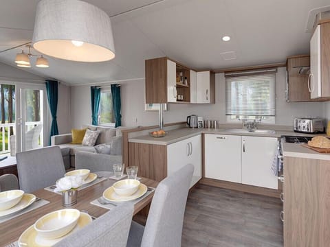 Three Bed Gold Caravan | Living area | Smart TV