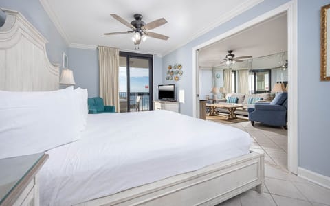 Phoenix VI 61004, Orange Beach, Alabama, beach front, 2 bedroom condominium on the 10th floor