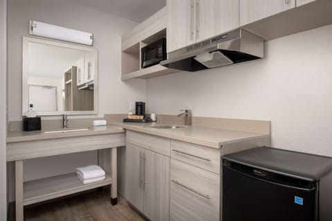 Standard Room, 2 Double Beds, Non Smoking | In-room safe, desk, blackout drapes, iron/ironing board