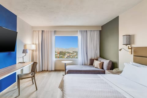 Deluxe Room, 1 King Bed, Pool View | Hypo-allergenic bedding, in-room safe, desk, blackout drapes