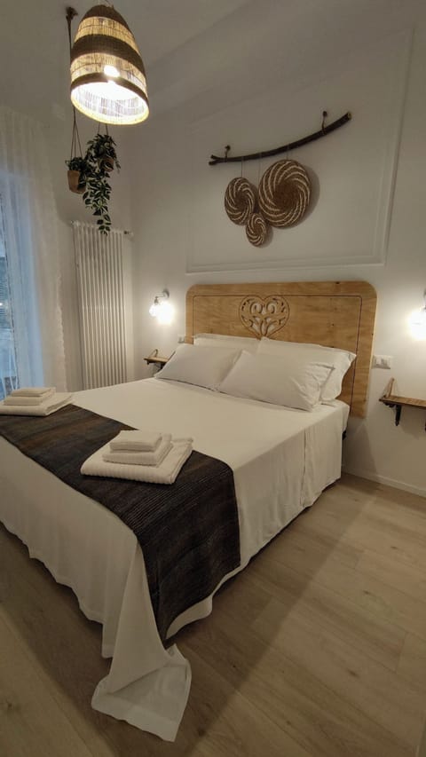 Standard Room | 1 bedroom, Frette Italian sheets, premium bedding, down comforters