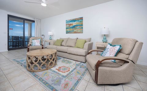 Phoenix X 1005, Orange Beach, Alabama, beach front, 1 bedroom condominium on the 10th floor