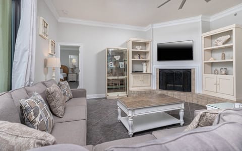 Phoenix I 1152, Orange Beach, Alabama, beach front, 3 bedroom, top floor penthouse condominium with extra-large floor plan