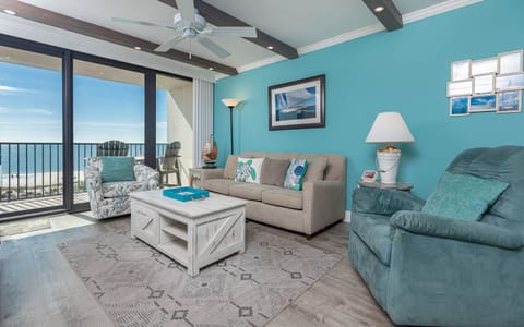 Island Winds West 372 Gulf Shores, Alabama, beach front, 2 bedroom condominium