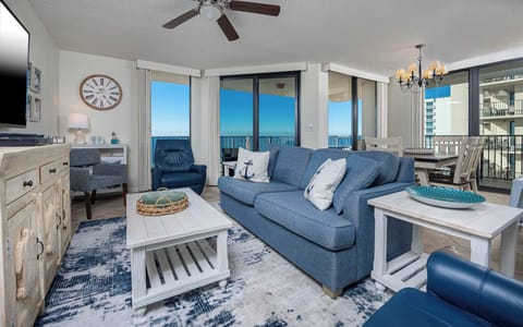 Phoenix East 2 2061, Orange Beach, Alabama, beach front, 3 bedroom condominium on the 6th floor