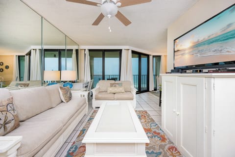 Phoenix III 3067, Orange Beach, Alabama, beach front, 1 bedroom condominium on the 6th floor