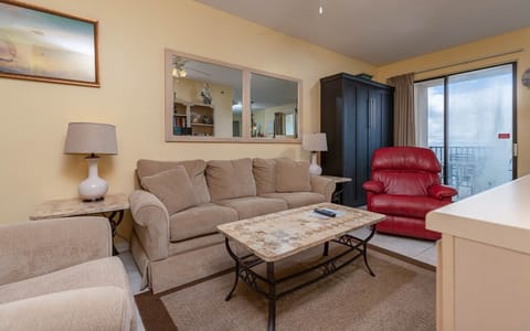 Phoenix East 2 2152, Orange Beach, Alabama, beach front, 1 bedroom condominium on the top 15th floor