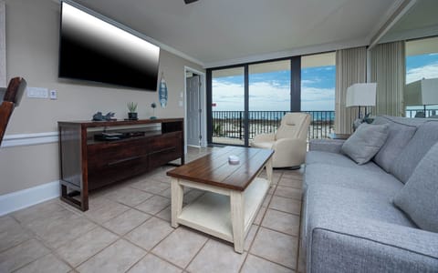 Island Winds West 172 Gulf Shores, Alabama, beach front, 2 bedroom condominium