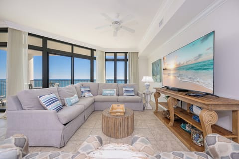 The Oasis 2209, Orange Beach, Alabama, beach front, 3 bedroom condominium on the 22nd floor