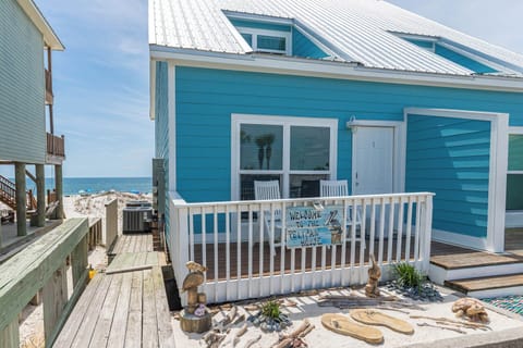 Pelican House, 24596 Cross Lane 1, Orange Beach, Alabama, beach front, 3 bedroom beach house