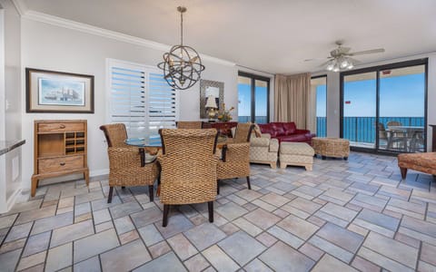 Phoenix X 917, Orange Beach, Alabama, beach front, 3 bedroom condominium on the 9th floor